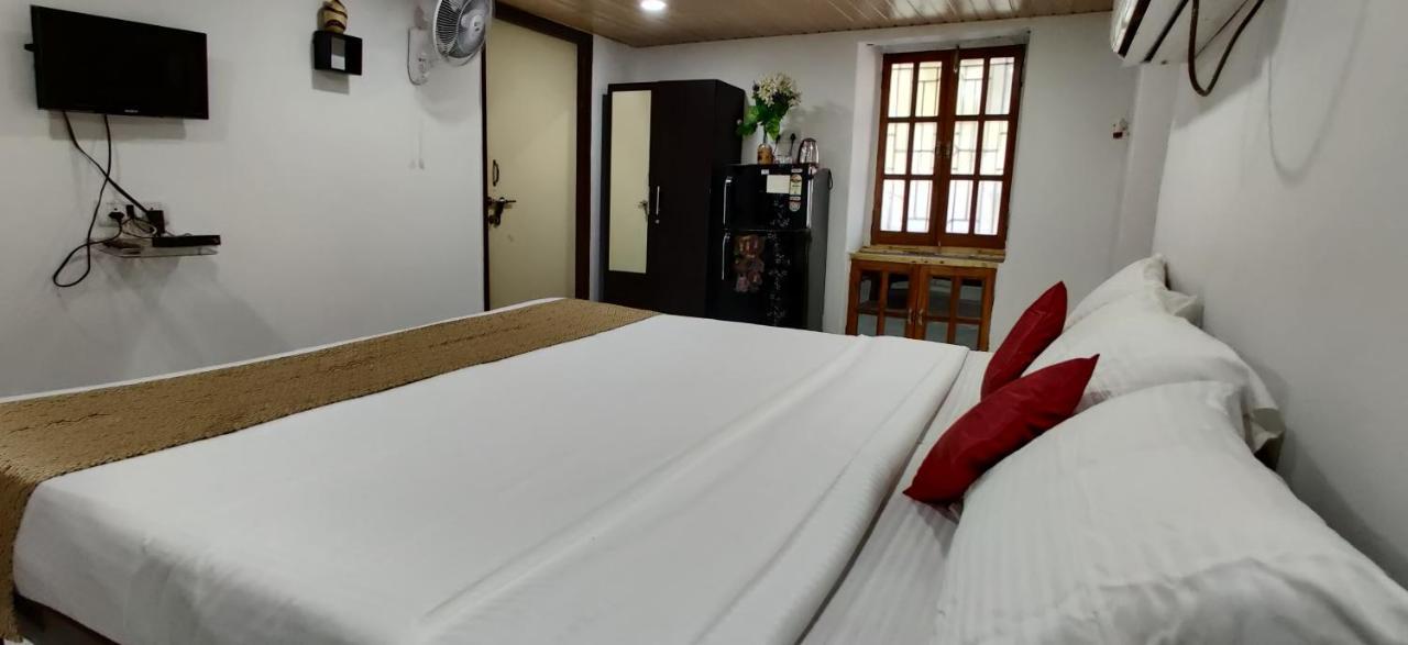 Hotel Mj Beach Resort Baga Luaran gambar