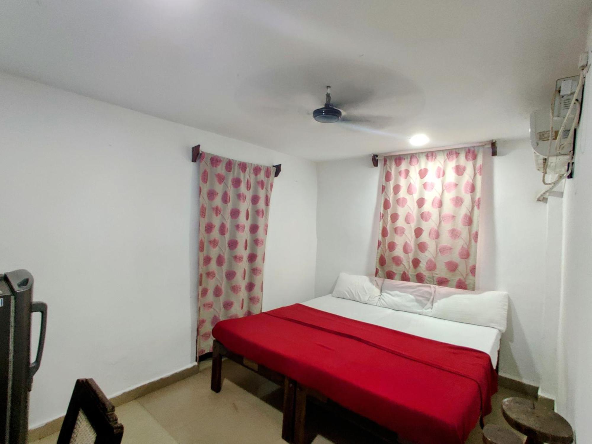 Hotel Mj Beach Resort Baga Luaran gambar